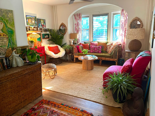 Colorful living room with rattan furniture. 